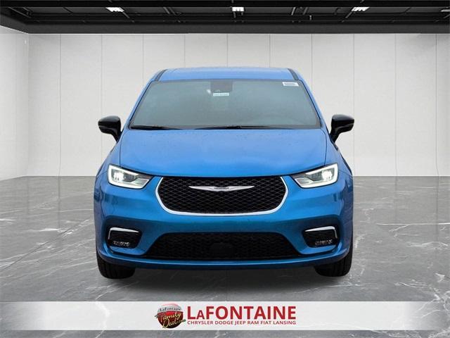 new 2026 Chrysler Pacifica car, priced at $44,475