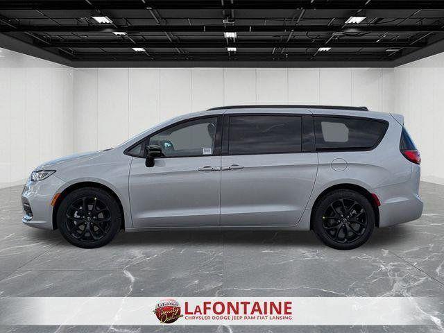 new 2026 Chrysler Pacifica car, priced at $48,909
