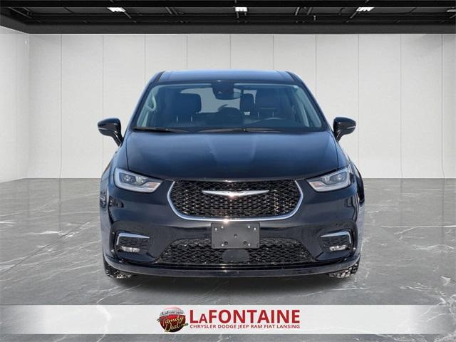 used 2024 Chrysler Pacifica car, priced at $29,995