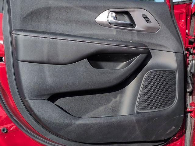 new 2026 Chrysler Pacifica car, priced at $43,973