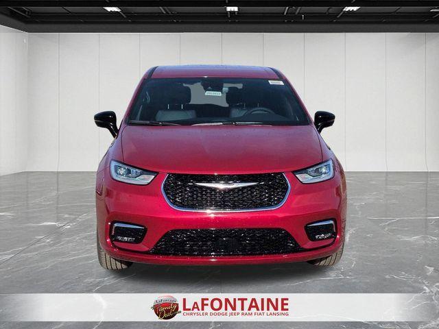 new 2026 Chrysler Pacifica car, priced at $43,973