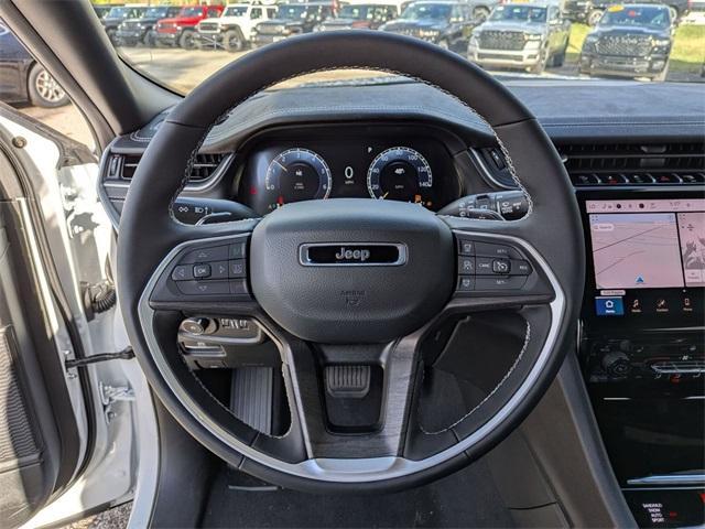 new 2025 Jeep Grand Cherokee car, priced at $39,676