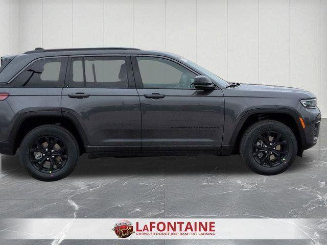 new 2026 Jeep Grand Cherokee car, priced at $50,479