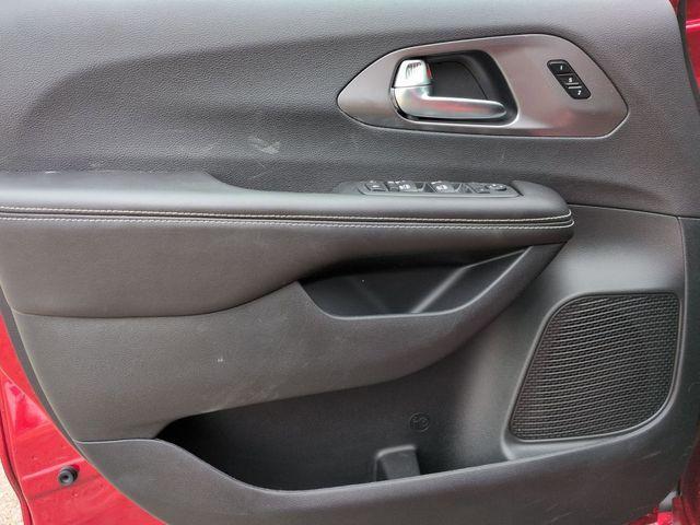 new 2026 Chrysler Pacifica car, priced at $43,975