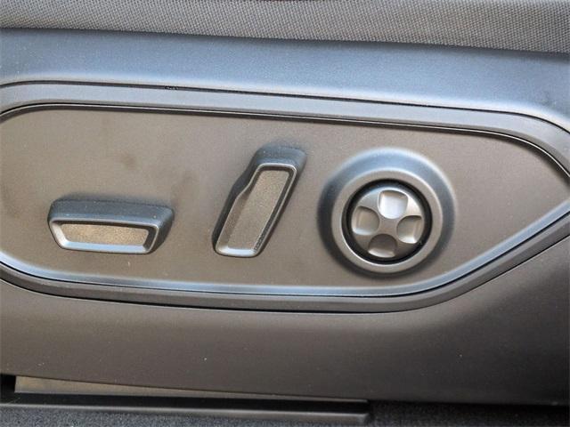 new 2026 Jeep Grand Cherokee L car, priced at $47,981