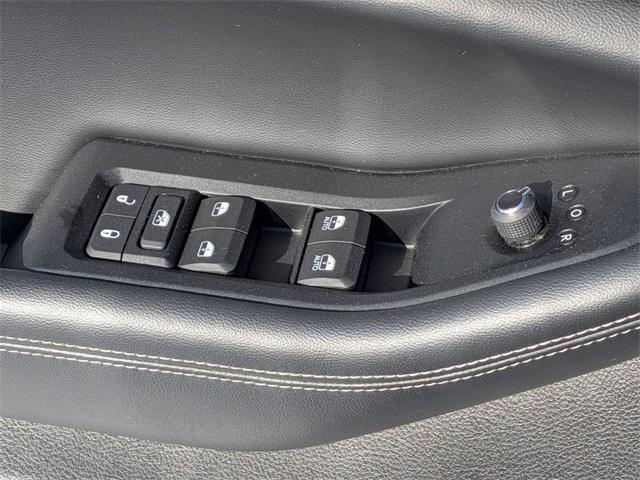 used 2024 Jeep Grand Cherokee L car, priced at $28,500