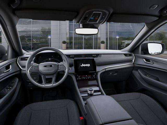 new 2026 Jeep Grand Cherokee car, priced at $40,225