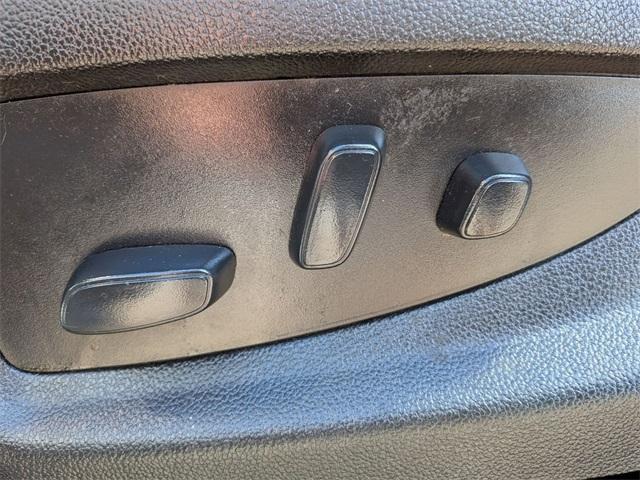 used 2019 GMC Yukon car, priced at $26,500