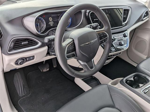 used 2024 Chrysler Pacifica car, priced at $28,400