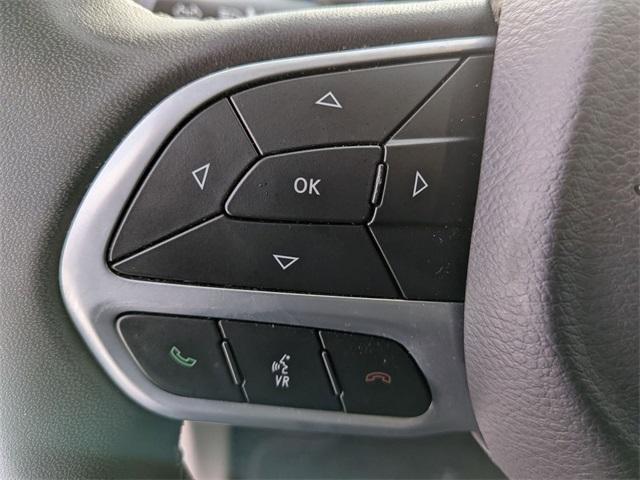 used 2024 Chrysler Pacifica car, priced at $28,400