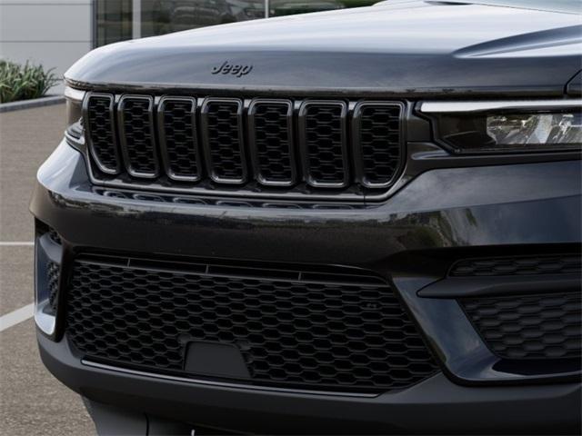 new 2025 Jeep Grand Cherokee car, priced at $39,779