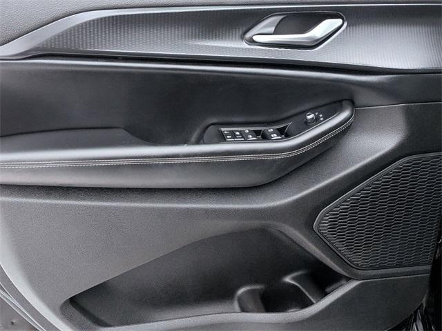 used 2024 Jeep Grand Cherokee L car, priced at $28,200