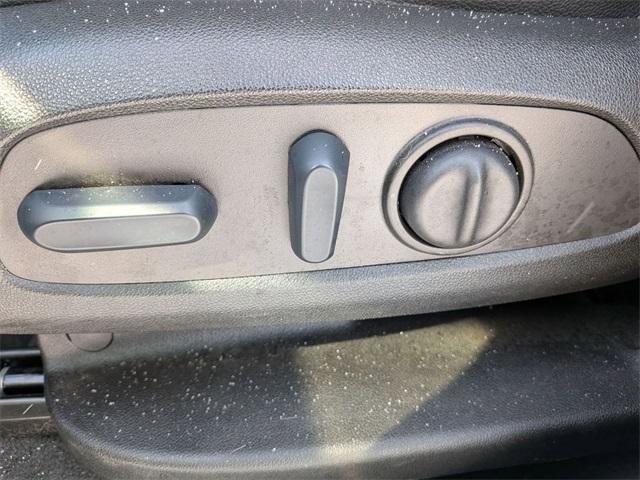 used 2022 Chevrolet Equinox car, priced at $23,995