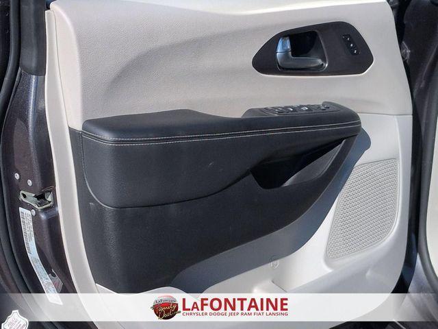 used 2023 Chrysler Pacifica car, priced at $23,300