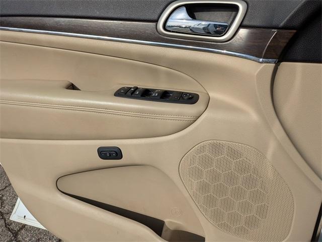 used 2017 Jeep Grand Cherokee car, priced at $10,995