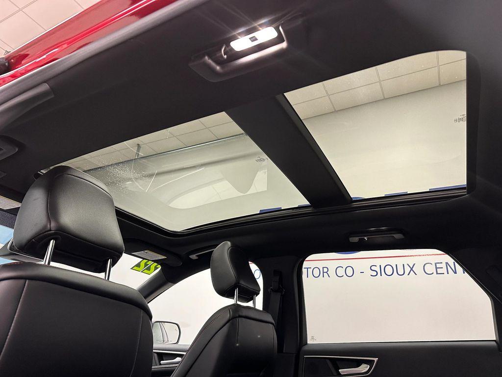 used 2022 Ford Edge car, priced at $29,450