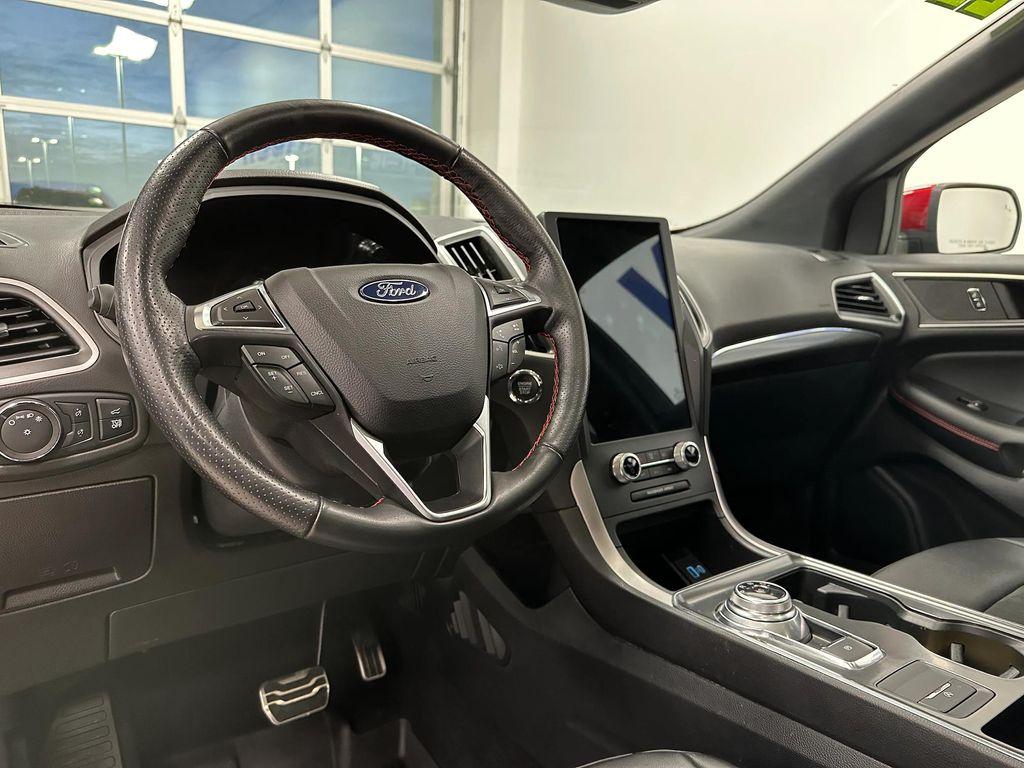 used 2022 Ford Edge car, priced at $29,450