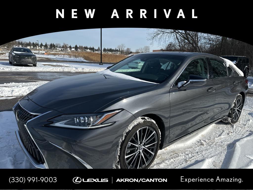 used 2024 Lexus ES 300h car, priced at $43,490