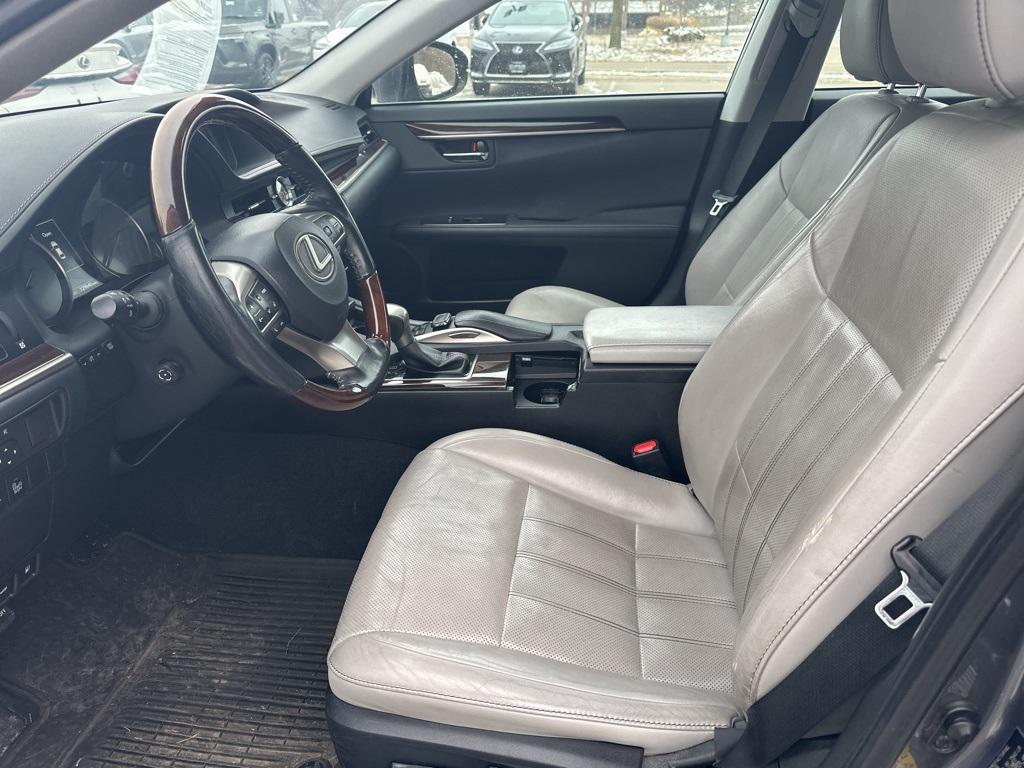 used 2016 Lexus ES 350 car, priced at $18,390