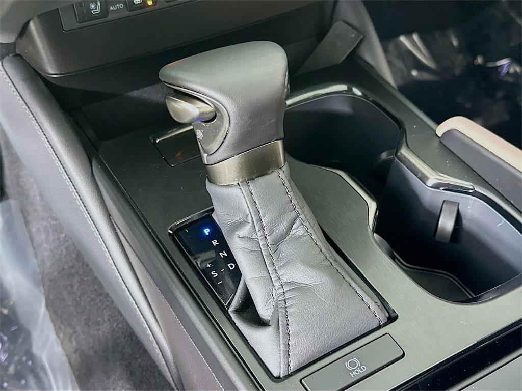 used 2025 Lexus ES 350 car, priced at $50,990