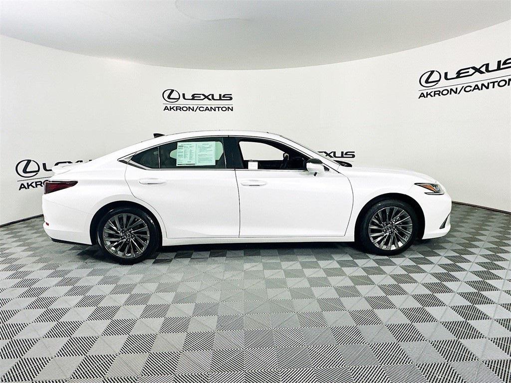 used 2025 Lexus ES 350 car, priced at $50,990