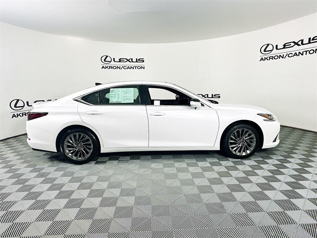 used 2025 Lexus ES 350 car, priced at $50,990
