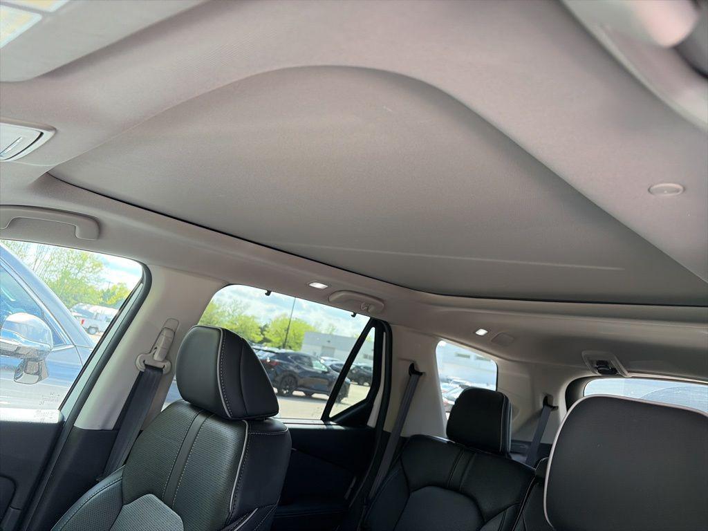 used 2025 Honda Pilot car, priced at $46,340