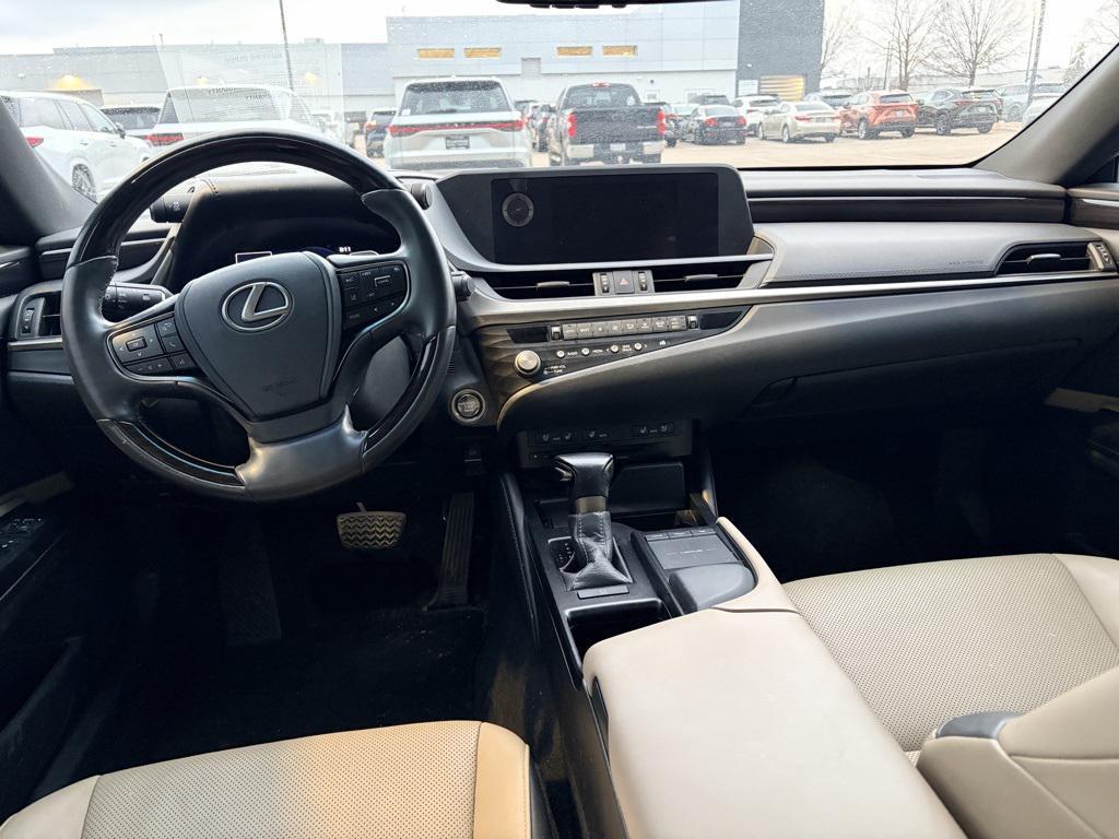 used 2021 Lexus ES 350 car, priced at $32,490