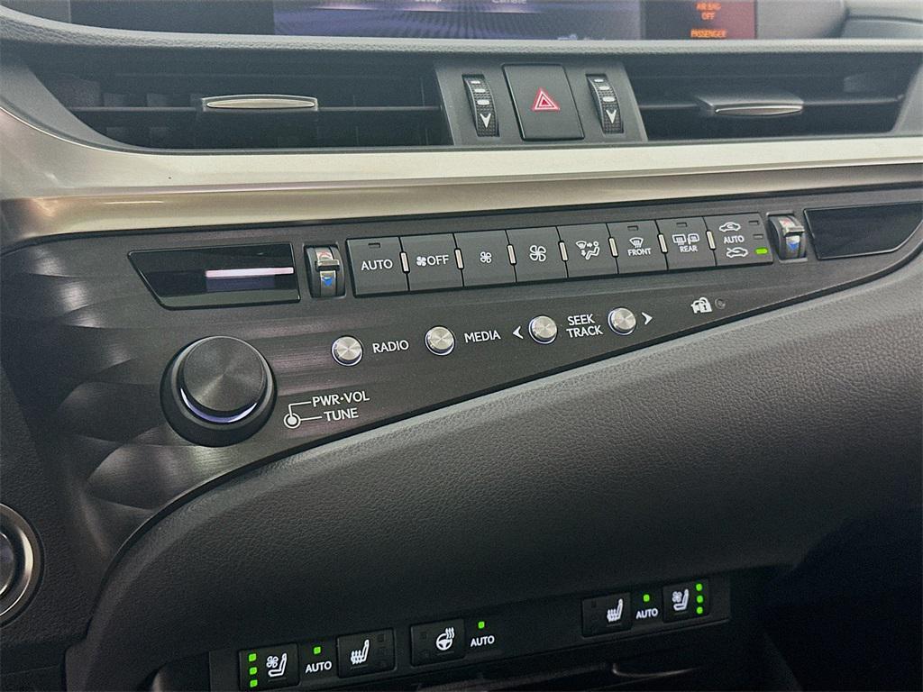 used 2019 Lexus ES 350 car, priced at $27,490