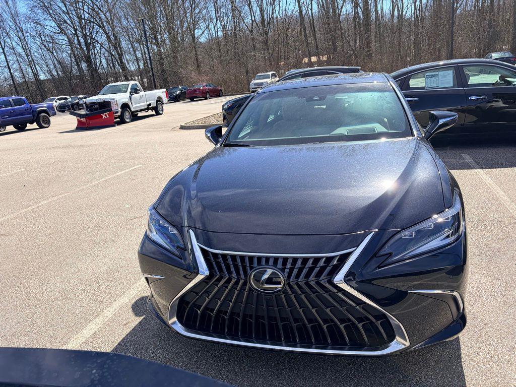 used 2024 Lexus ES 300h car, priced at $47,983
