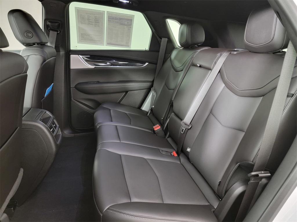 used 2022 Cadillac XT5 car, priced at $31,990