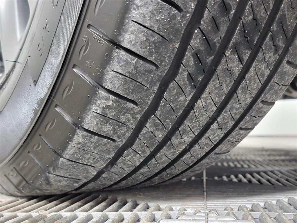 used 2022 Cadillac XT5 car, priced at $31,990