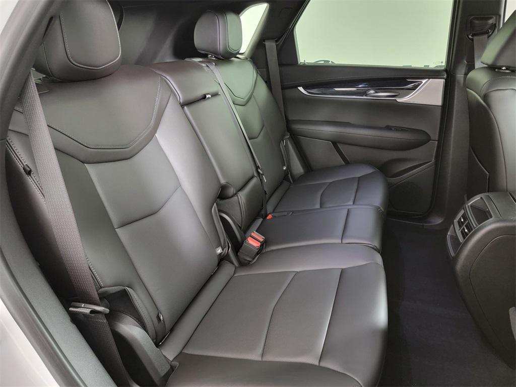 used 2022 Cadillac XT5 car, priced at $31,990