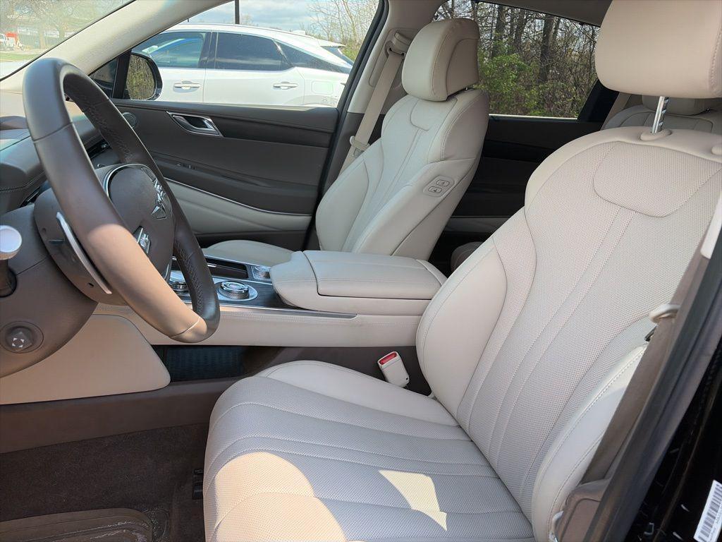 used 2024 Genesis GV80 car, priced at $36,890