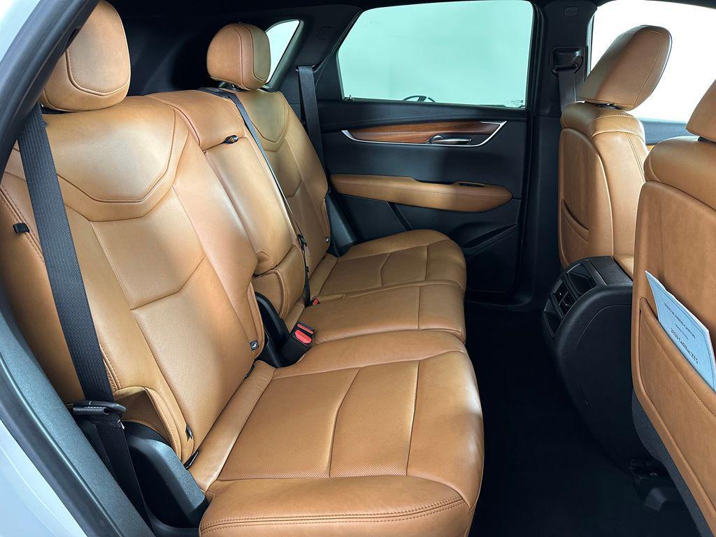 used 2020 Cadillac XT5 car, priced at $22,438