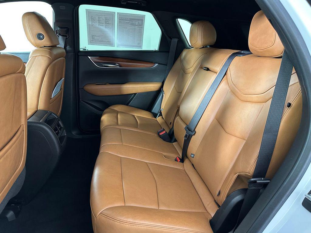used 2020 Cadillac XT5 car, priced at $22,438