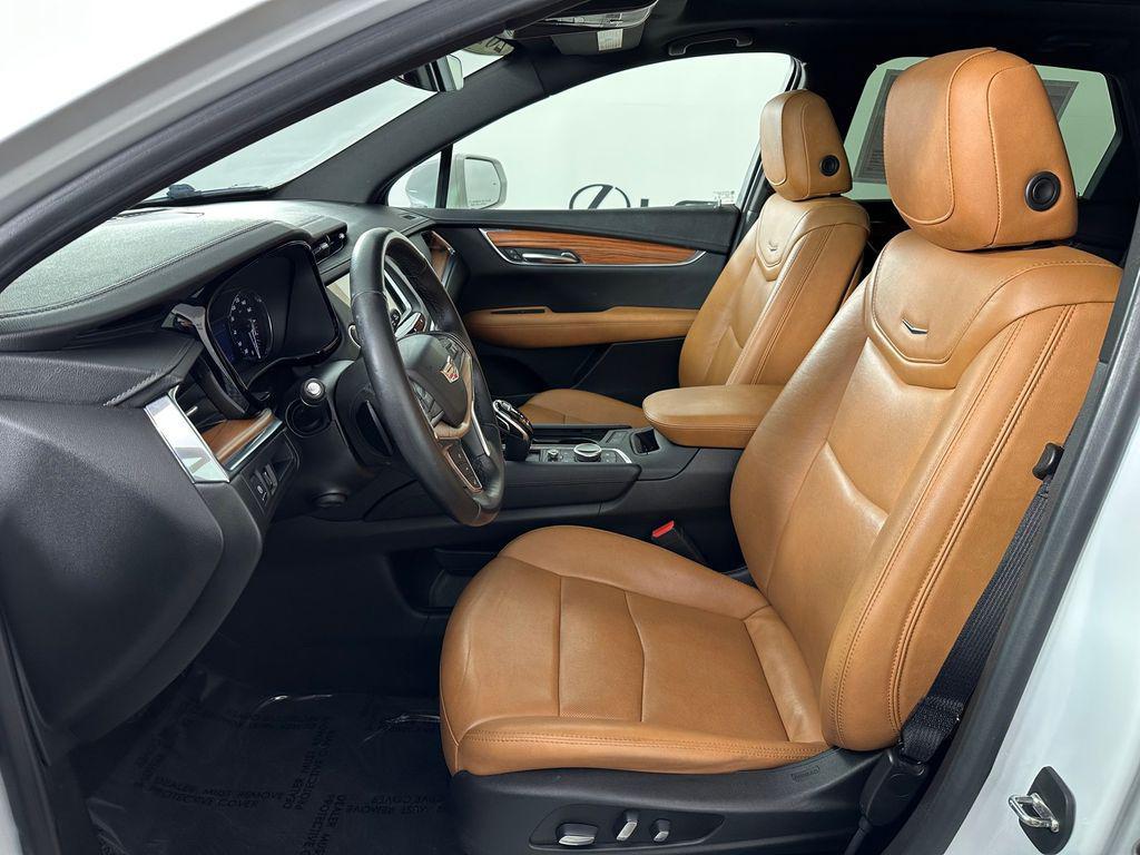 used 2020 Cadillac XT5 car, priced at $22,438