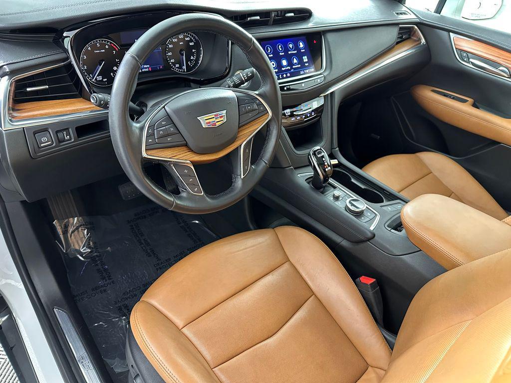 used 2020 Cadillac XT5 car, priced at $22,438