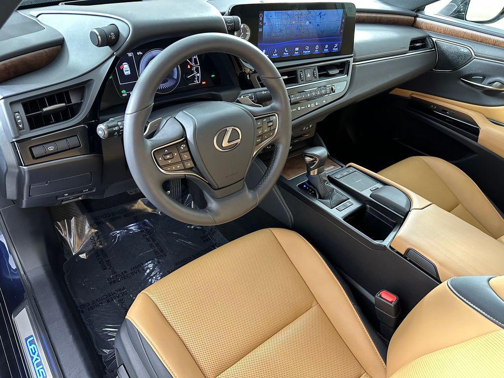 used 2022 Lexus ES 300h car, priced at $39,938