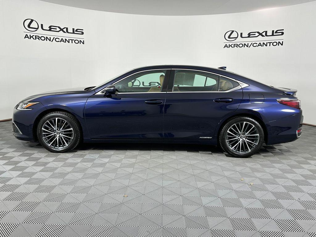used 2022 Lexus ES 300h car, priced at $39,938
