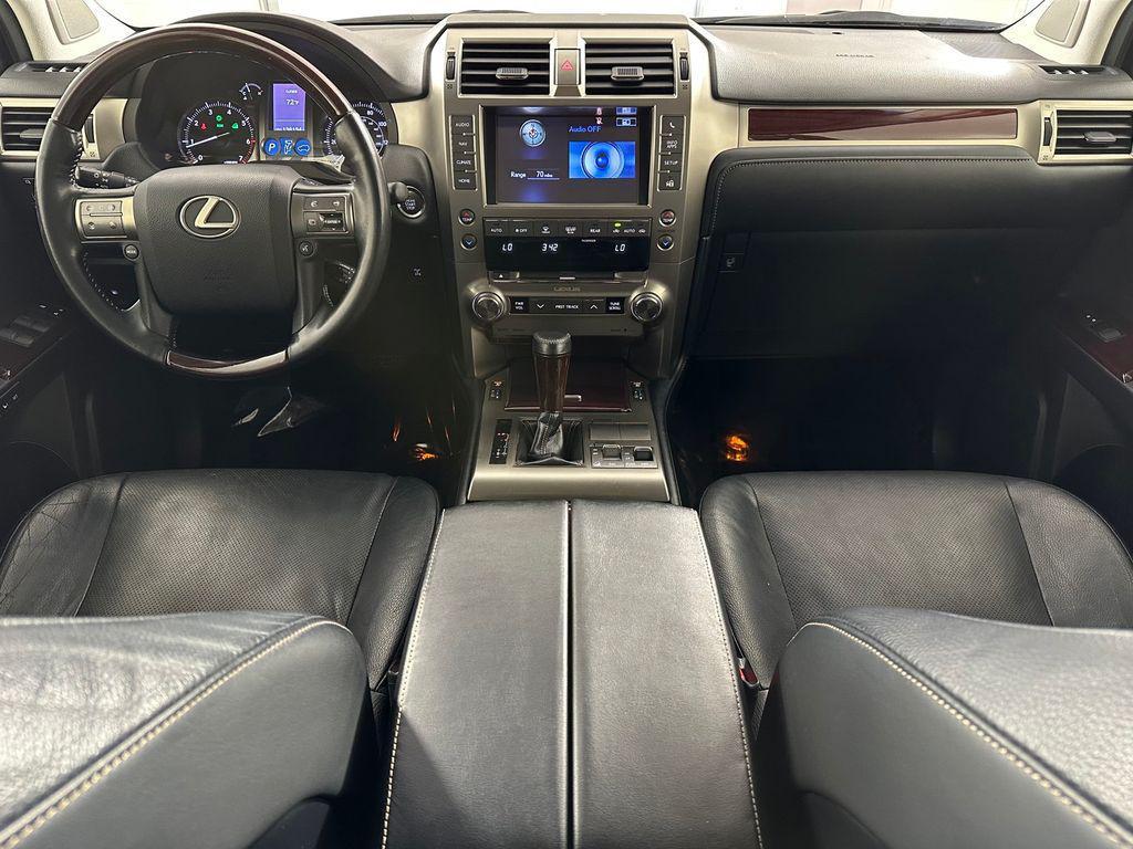 used 2019 Lexus GX 460 car, priced at $26,938