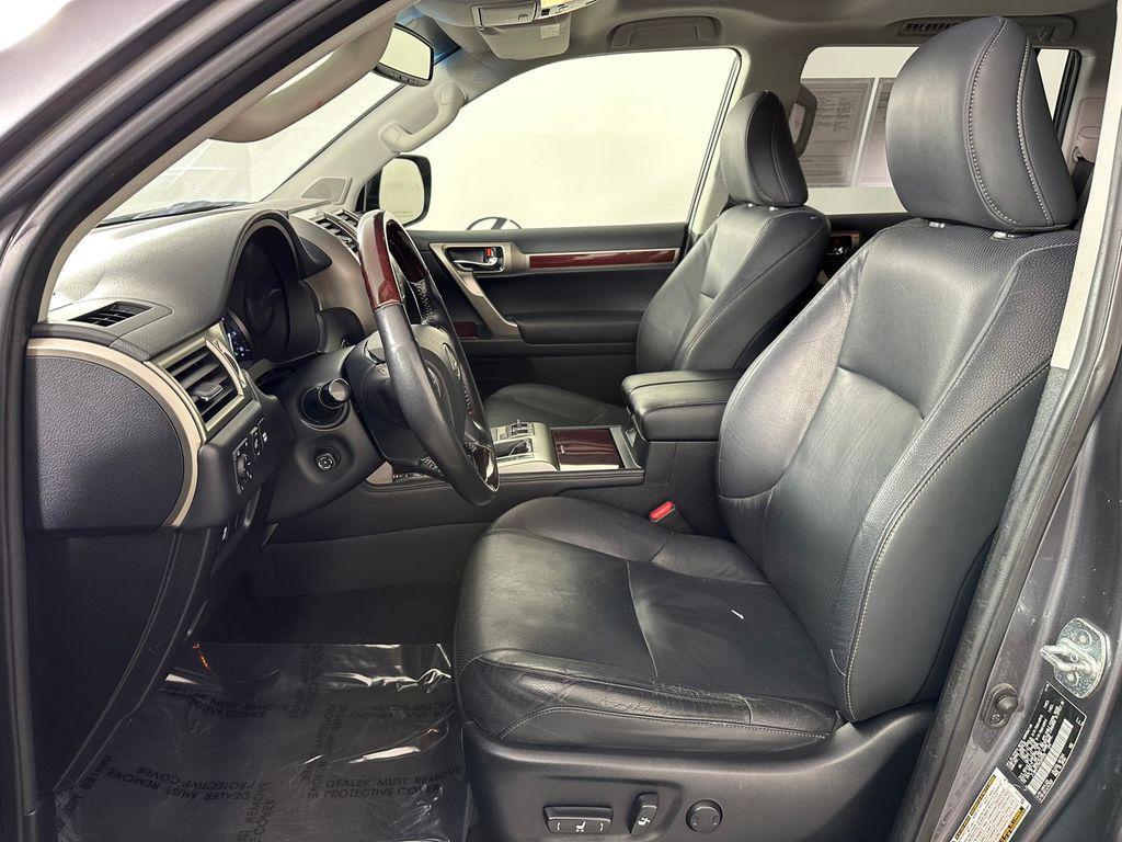 used 2019 Lexus GX 460 car, priced at $26,938