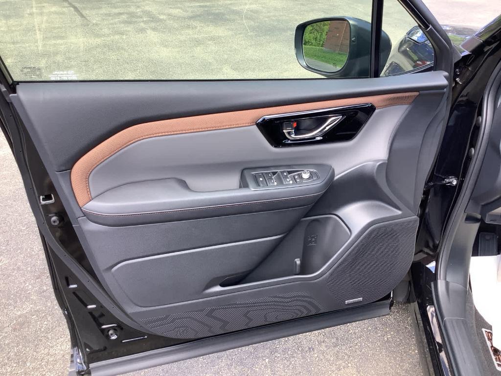 new 2025 Subaru Forester car, priced at $37,876