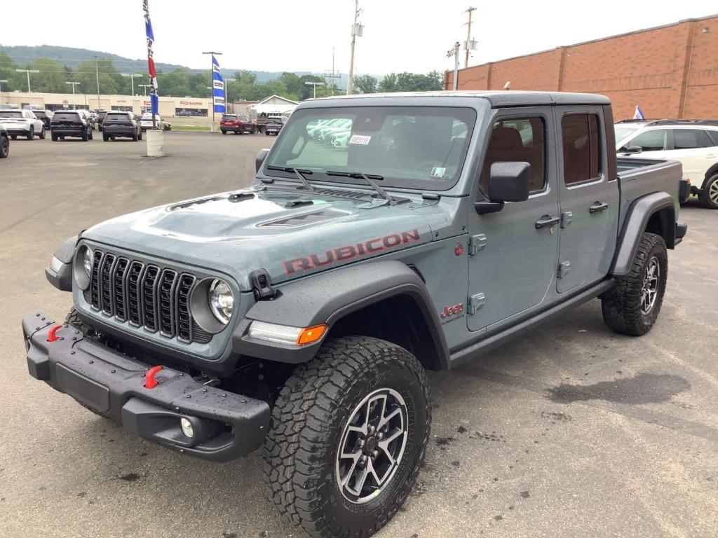 new 2025 Jeep Gladiator car, priced at $57,699