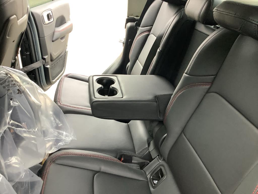 new 2025 Jeep Gladiator car, priced at $57,699