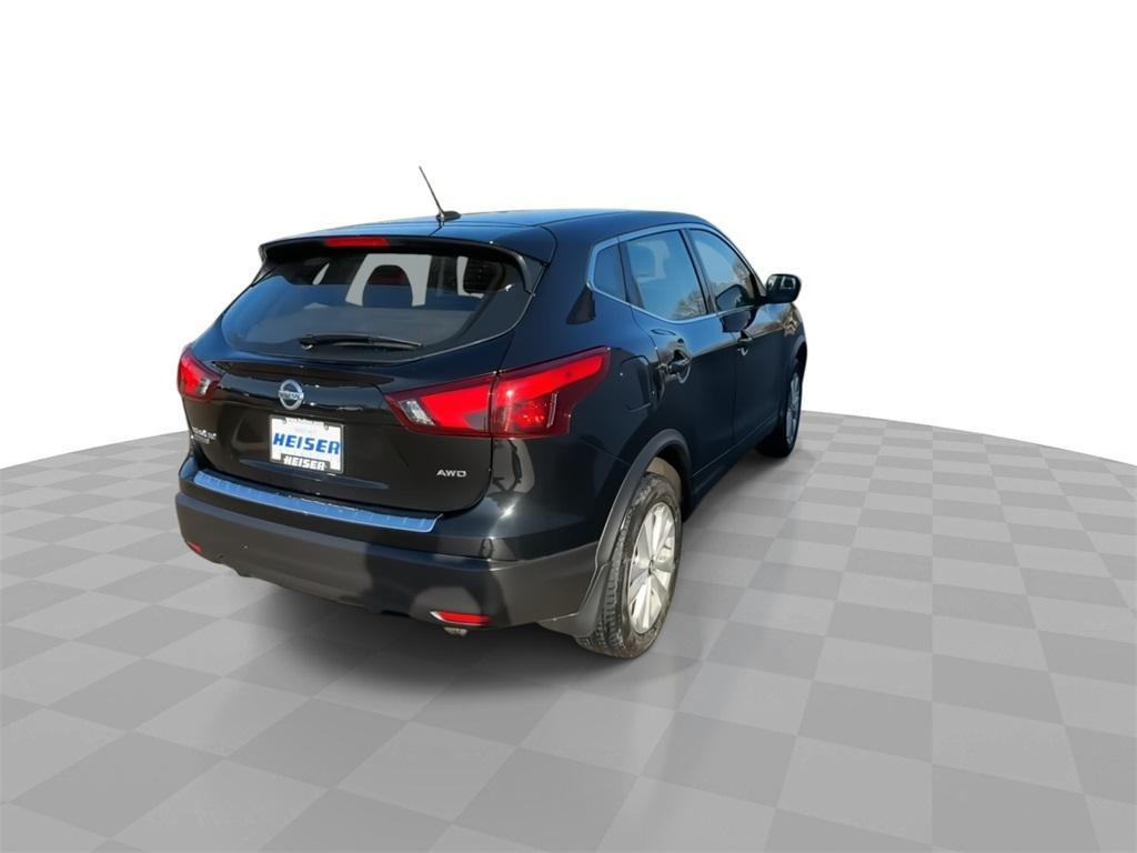 used 2019 Nissan Rogue Sport car, priced at $12,884