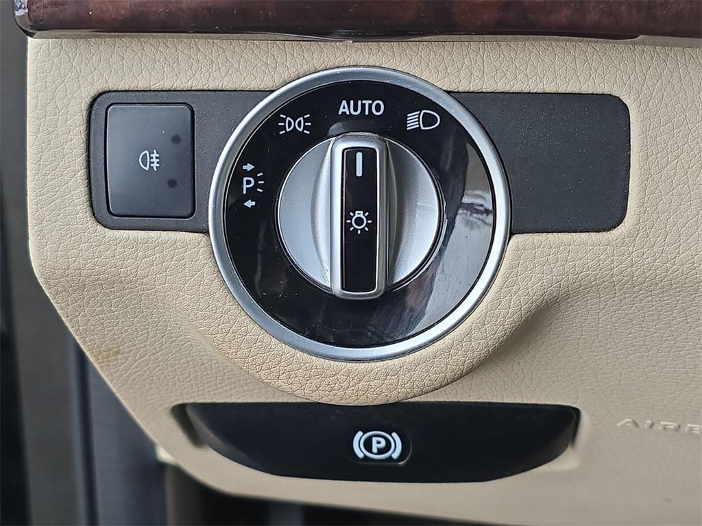 used 2013 Mercedes-Benz GLK-Class car, priced at $8,712