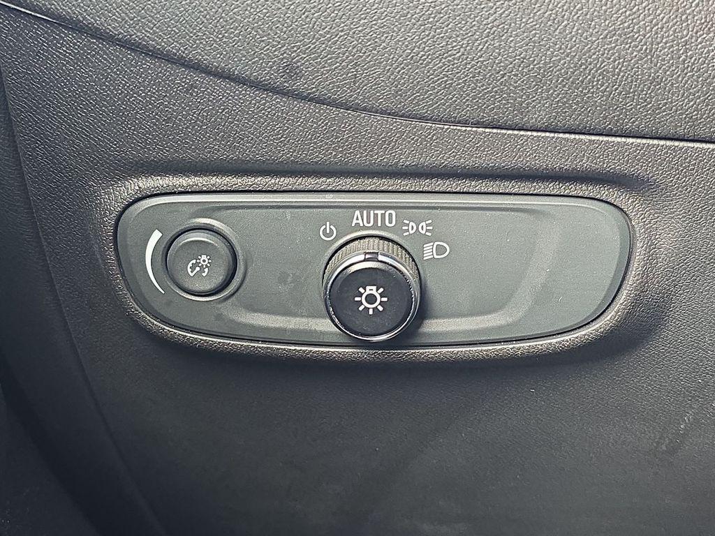 used 2023 Chevrolet Equinox car, priced at $21,564