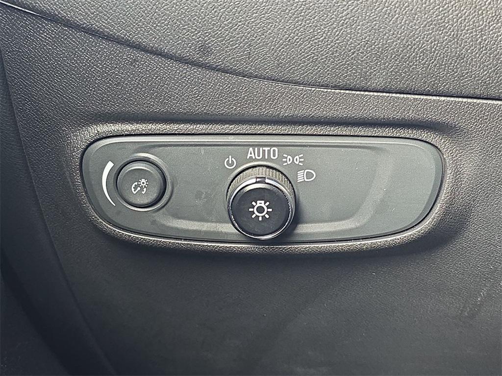 used 2023 Chevrolet Equinox car, priced at $22,411