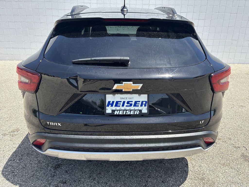 used 2025 Chevrolet Trax car, priced at $23,627